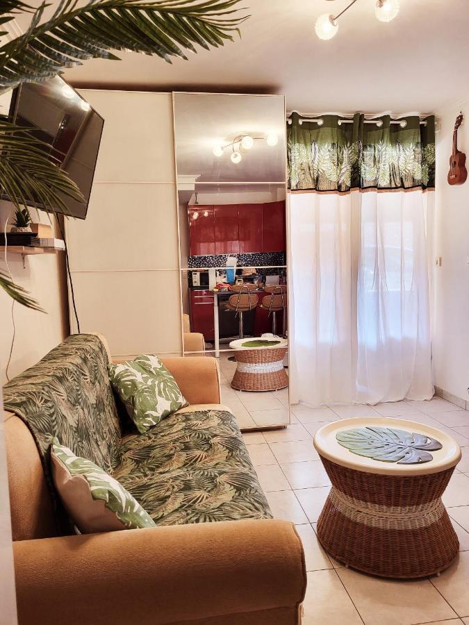 Le Studio Tahiti 4 Pers 600M De La Plage La Faviere Борм-ле-Мимоза Екстериор снимка