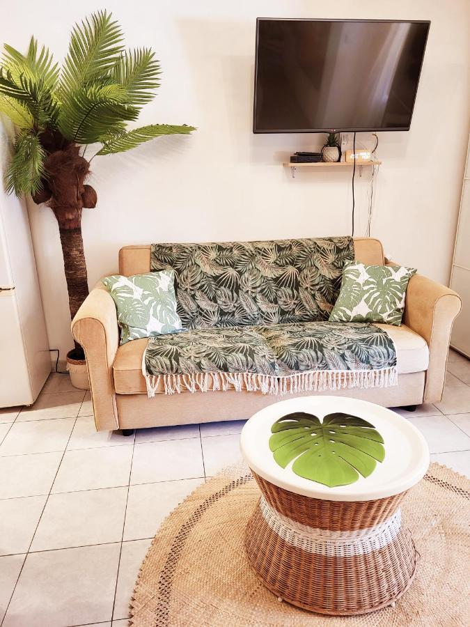 Le Studio Tahiti 4 Pers 600M De La Plage La Faviere Борм-ле-Мимоза Екстериор снимка
